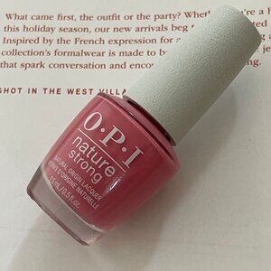 OPI Nature Strong 15ml/0.5 Fluid Oz. Nail Polish in "Knowledge is Flower": NWOB!